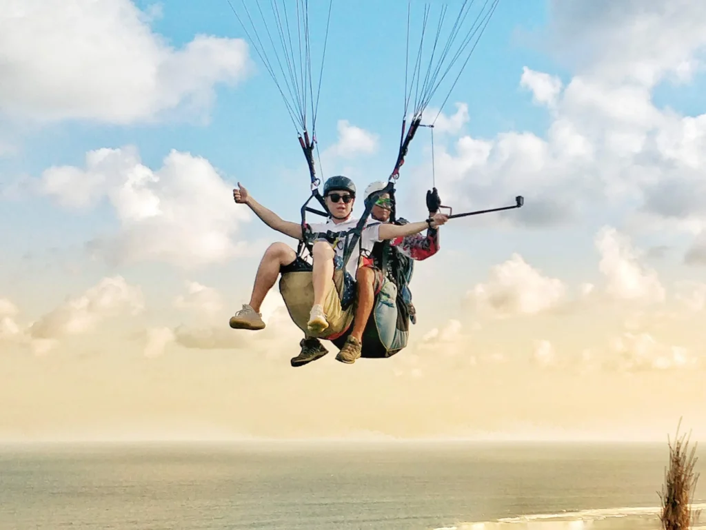 Tandem Paragliding di Bali