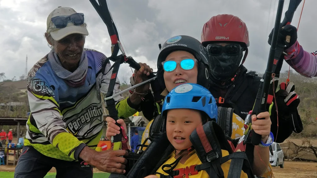 Tandem Paragliding di Bali
